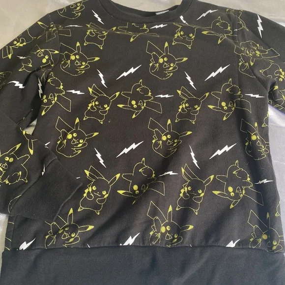 Pokemon Pikachu Sweatshirt Size M - Picture 2 of 7